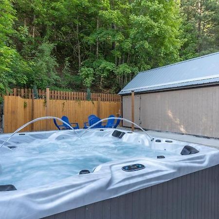 Close To Hiawatha Tr And Biking With Hot Tub Wallace Exteriér fotografie
