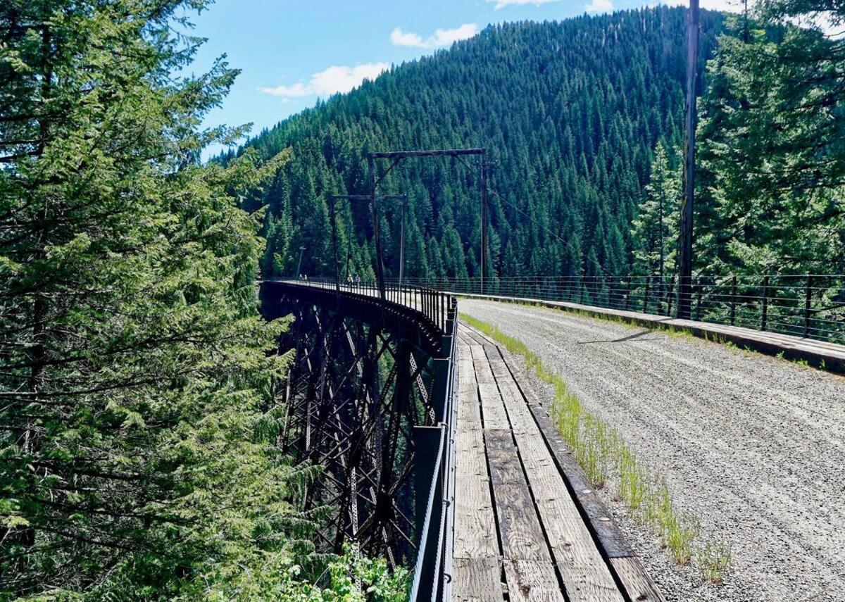 Close To Hiawatha Tr And Biking With Hot Tub Wallace Exteriér fotografie