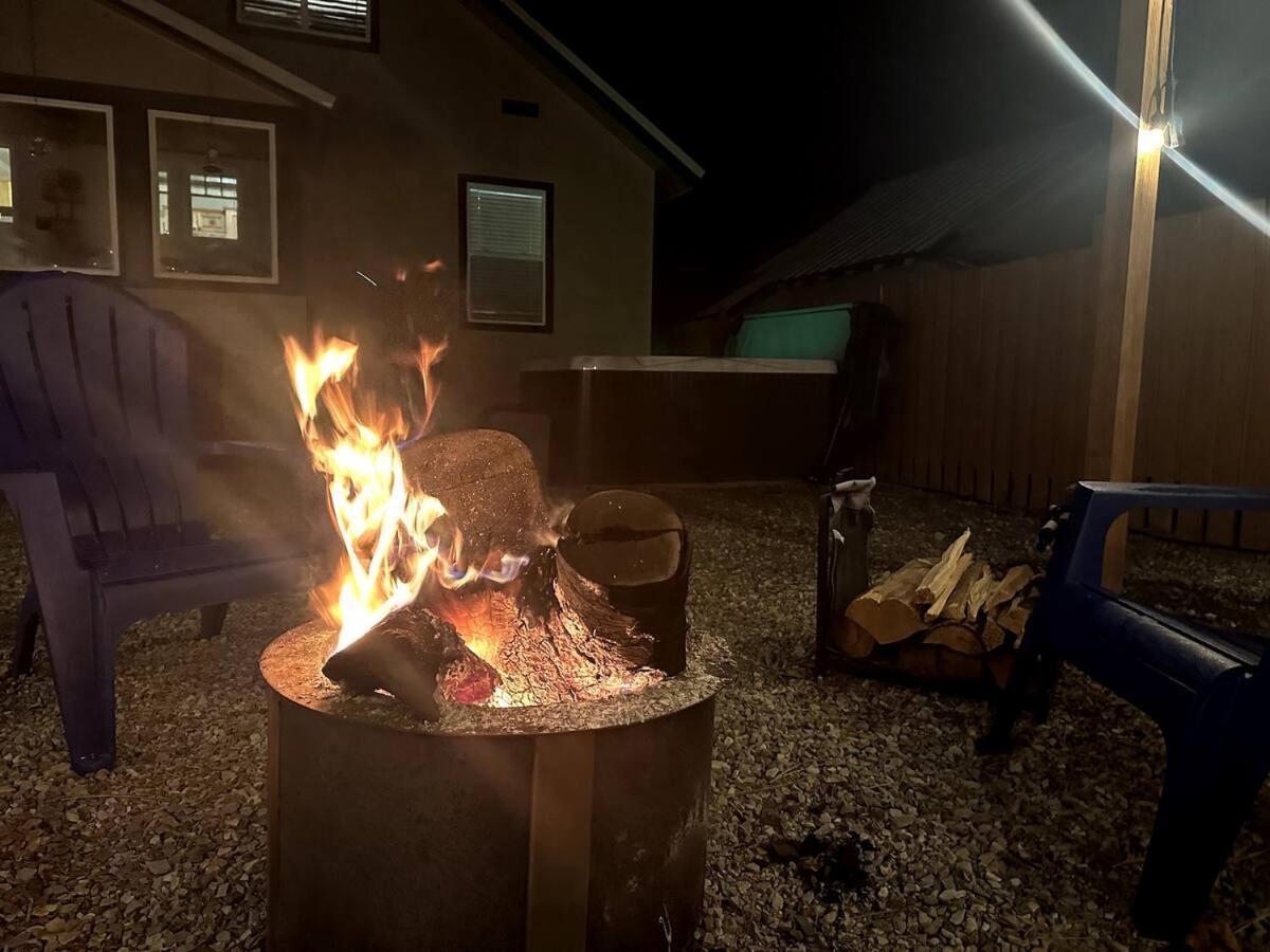 Close To Hiawatha Tr And Biking With Hot Tub Wallace Exteriér fotografie